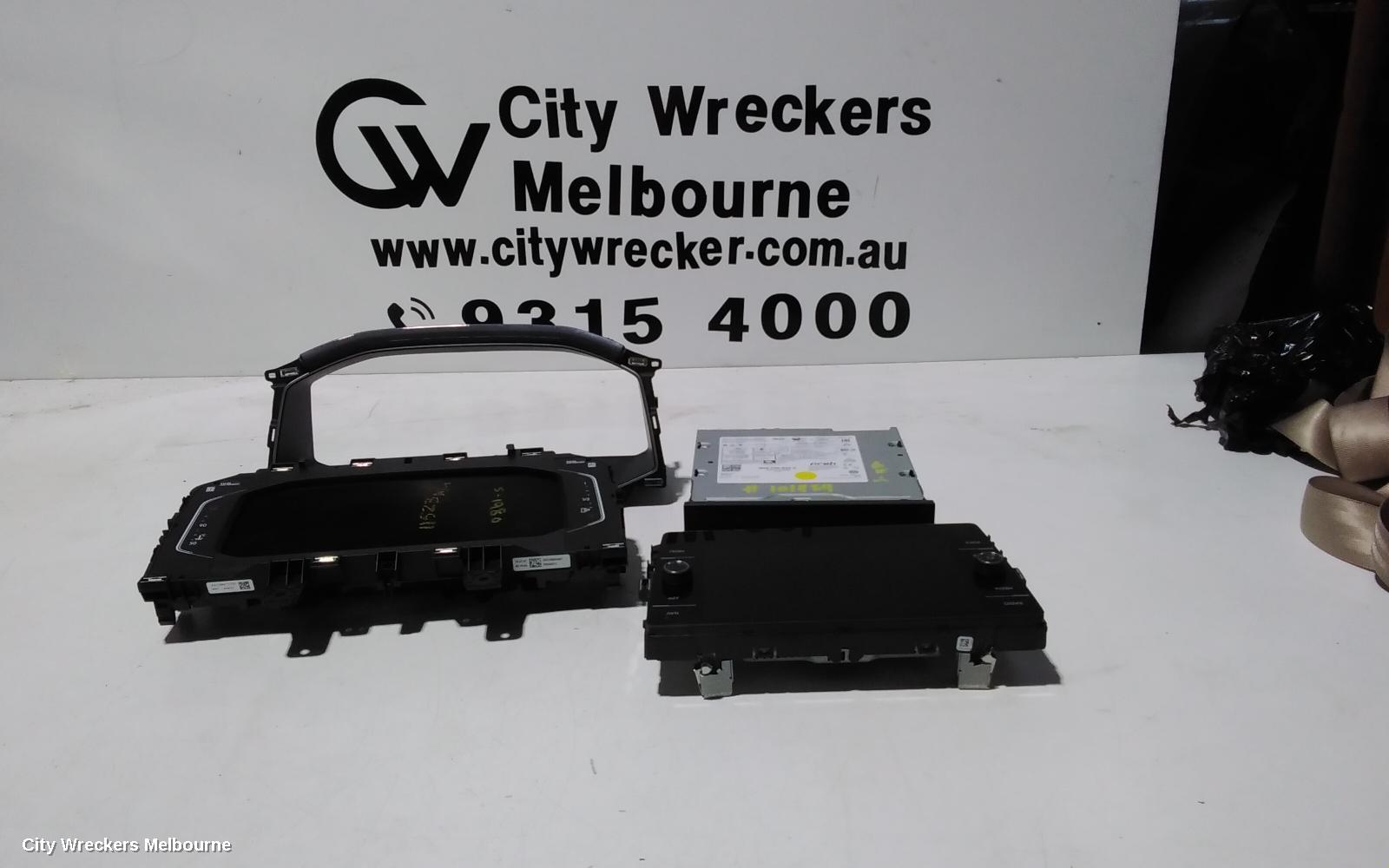 VOLKSWAGEN T-ROC RADIO/CD/DVD/SAT/TV, DISPLAY UNIT, DISCOVER MEDIA (SAT NAV TYPE), 8IN, A1, 03/2020 ONWARDS-07/2022 - Image 1