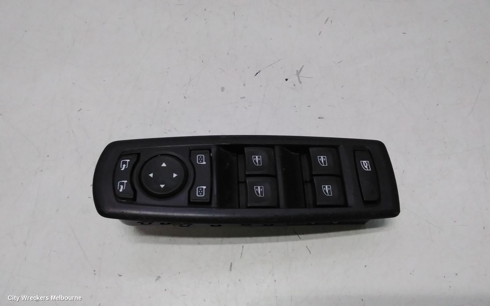 RENAULT MEGANE PWR DR WIND SWITCH, LH REAR/RH REAR, X32/X95/K95, 5DR HATCH/WAGON, 09/2010 - 05/2016 - Image 1