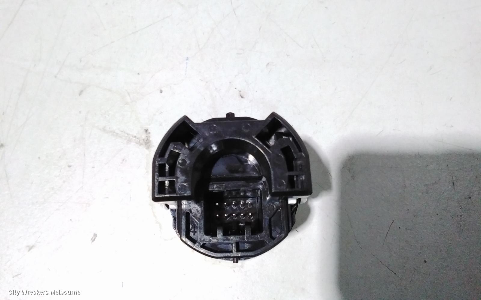 HONDA CRV, RW, 05/2017 - 08/2023, PUSH START STOP BUTTON: 82735 - Image 3