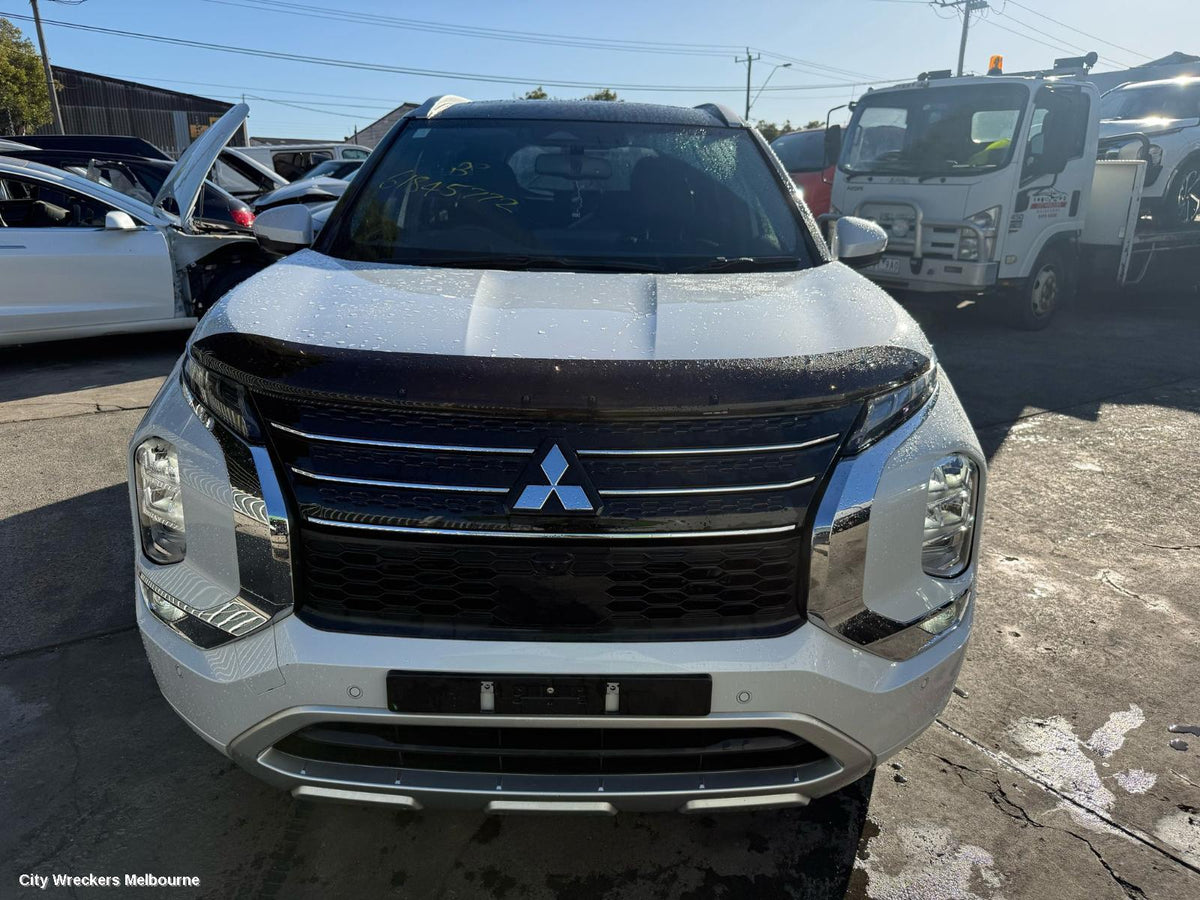 MITSUBISHI OUTLANDER RIGHT GUARD, ZM, 08/2021 ONWARDS - Image 3