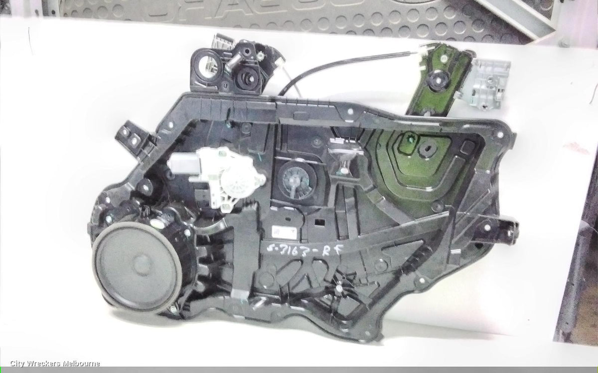 TESLA MODEL Y RIGHT FRONT WINDOW REG/MOTOR, 1ST GEN, DOOR REG ASSY (REG AND MOTOR), 03/2022 - 02/2025 - Image 1