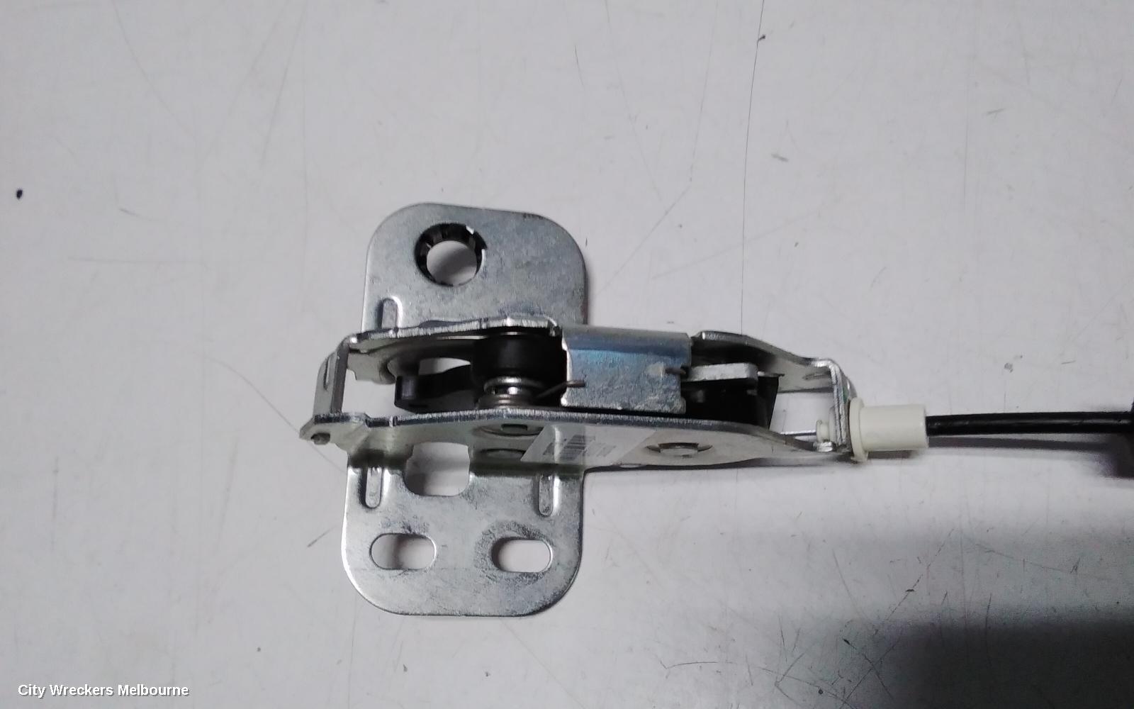 LDV DELIVER 9 DOOR/BOOT/GATE LOCK, LEFT BARN DOOR LOCK, LOWER, 07/2020 ONWARDS - Image 3