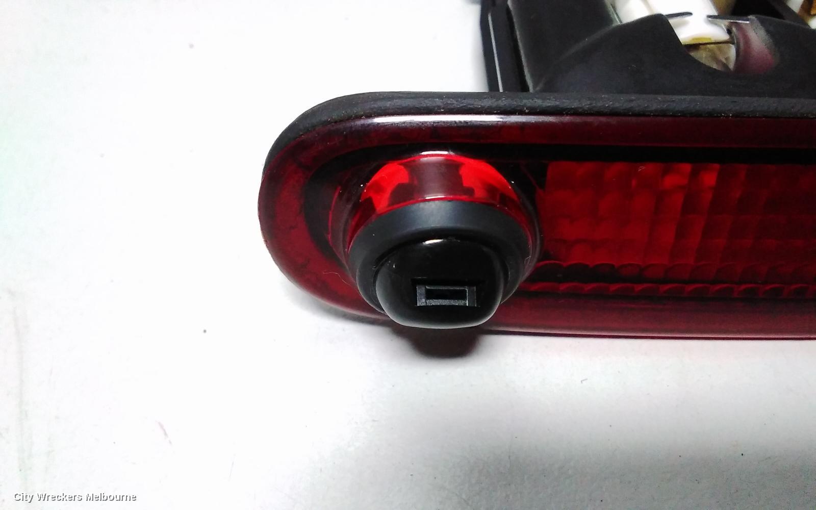 SUZUKI SWIFT HIGH LEVEL STOPLIGHT, FZ, 02/2011 - 03/2017 - Image 3
