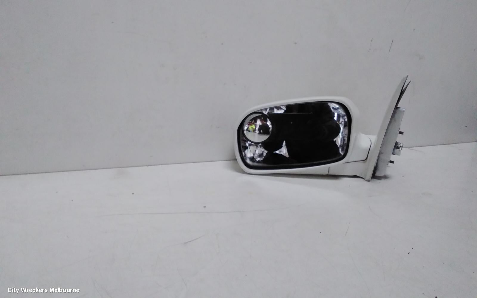 HONDA CIVIC LEFT DOOR MIRROR, 7TH GEN, SEDAN, 3 WIRE TYPE, 11/2000 - 12/2005 - Image 3
