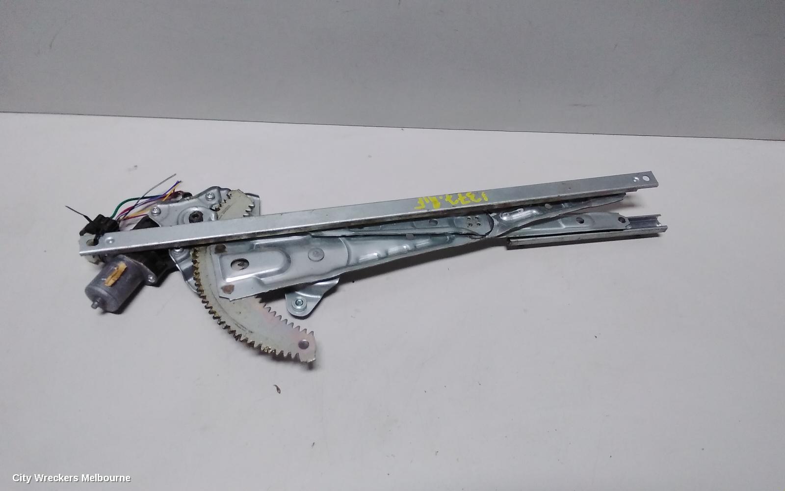 MITSUBISHI TRITON RIGHT FRONT WINDOW REG/MOTOR, MQ-MR, 03/2015 - 10/2023 - Image 2