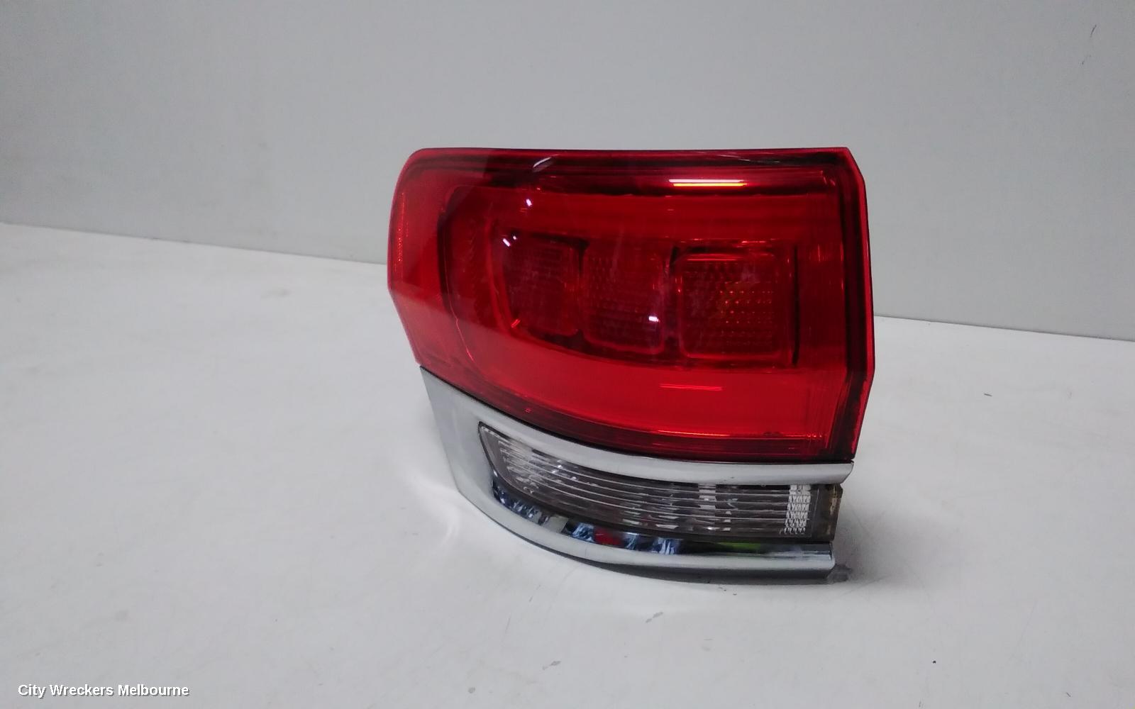 JEEP GRANDCHEROKEE LEFT TAILLIGHT, WK, LAREDO/OVERLAND/LIMITED, W/ CHROME BEZEL, 04/2013 ONWARDS - Image 3