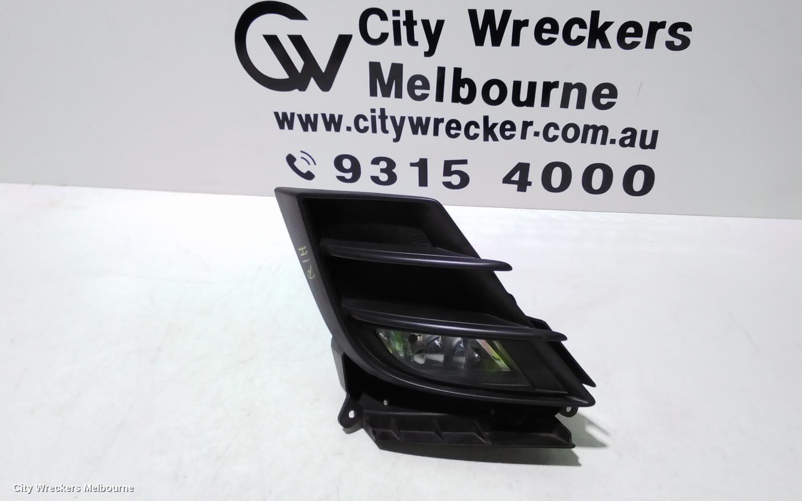 MAZDA 3 RIGHT INDICATOR/FOG/SIDE, BUMPER FOGLAMP, BL, SEDAN, 09/2011 - 10/2013 - Image 1