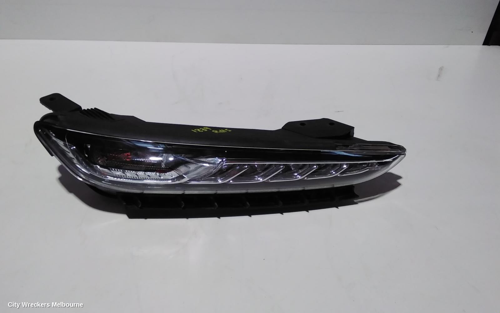 HYUNDAI KONA RIGHT INDICATOR/FOG/SIDE, DAYTIME RUNNING LAMP, OS, 09/2017 - 10/2020 - Image 1