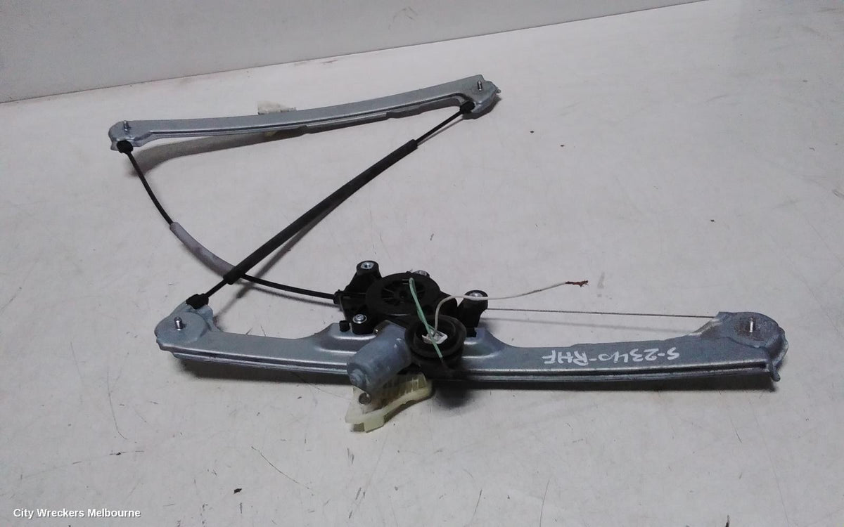 MAZDA 3 RIGHT FRONT WINDOW REG/MOTOR, REG ASSY (REG AND MOTOR), BP, 03/2019 ONWARDS - Image 3