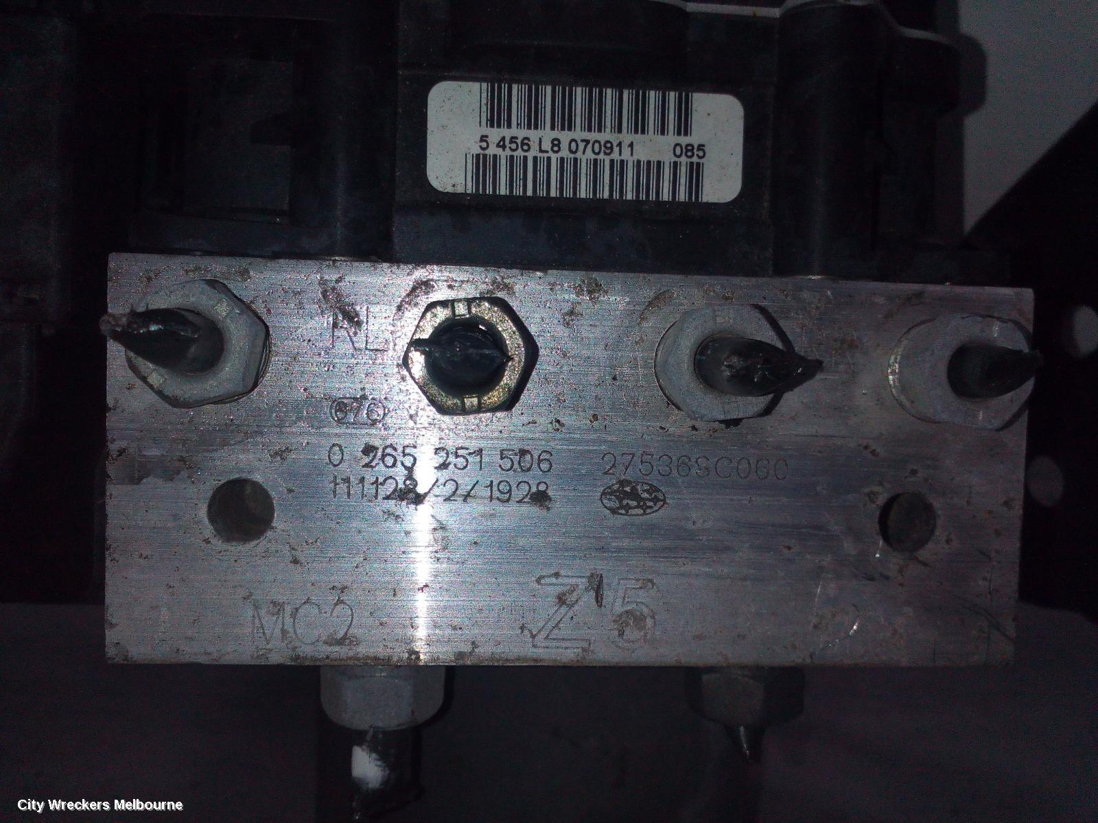 SUBARU FORESTER ABS PUMP/MODULATOR, P/N 27596SC060, VDC TYPE, 02/2008 - 12/2012 - Image 3