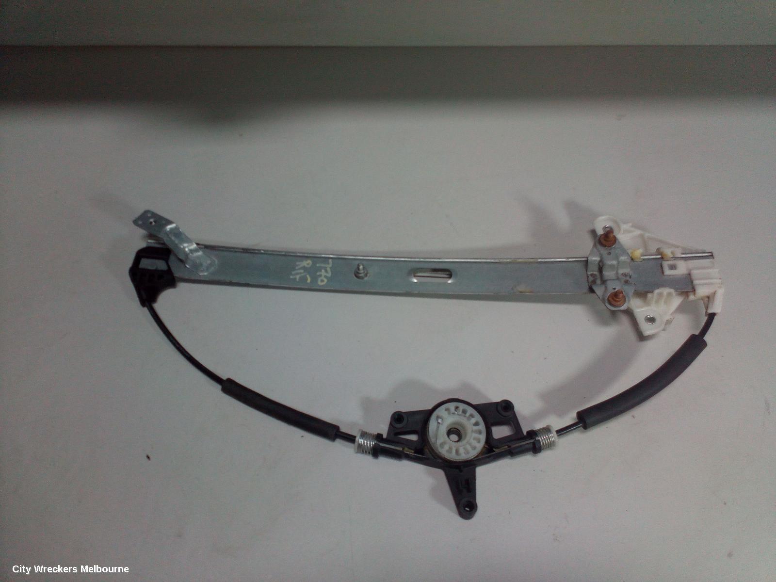 MAZDA 3 RIGHT FRONT WINDOW REG/MOTOR, BM-BN, 06/2013 - 02/2019 - Image 2