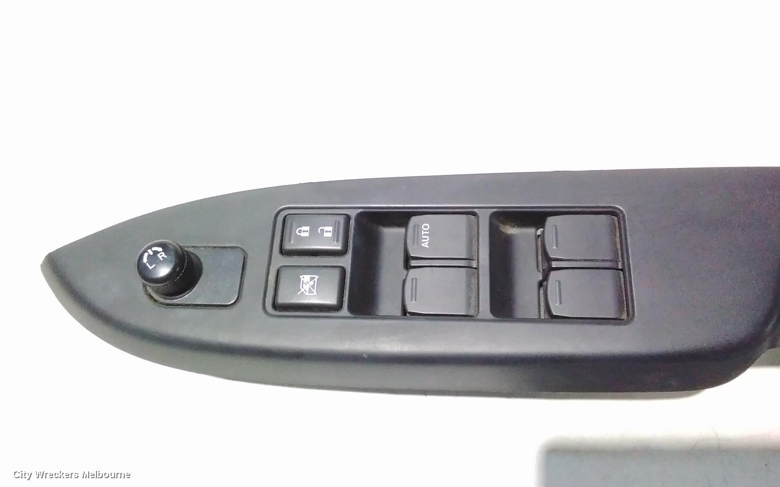 SUZUKI BALENO PWR DR WIND SWITCH, RH FRONT (MASTER SWITCH), 18PIN (12 BIG/6 SML), EW, 04/2016 - 12/2022 - Image 2