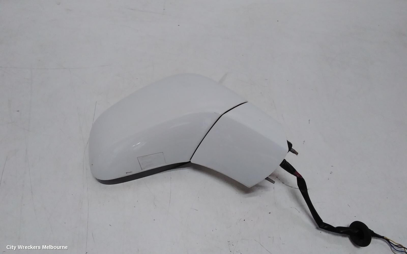 HOLDEN TRAX RIGHT DOOR MIRROR, TJ SERIES, NON INDICATOR TYPE, 10/2016 - 12/2020 - Image 1
