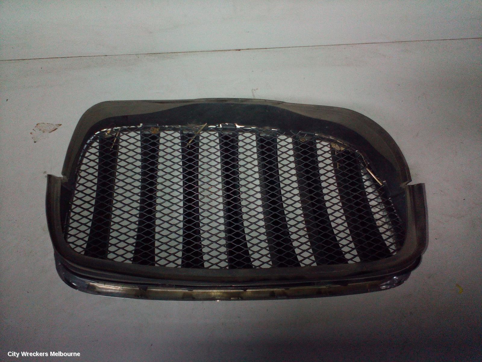 BMW X5 GRILLE, RADIATOR (RH SIDE), E70, 03/2007 - 08/2013 - Image 3