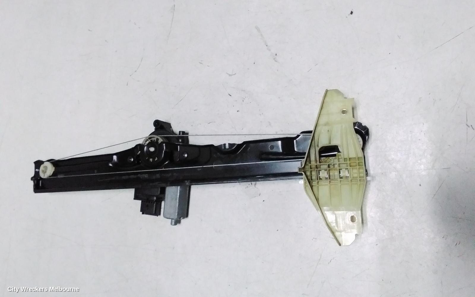 PEUGEOT EXPERT LEFT FRONT WINDOW REG/MOTOR, K0, 04/2018 ONWARDS - Image 3