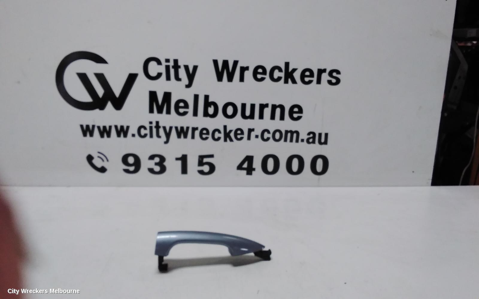 HYUNDAI ACCENT DOOR HANDLE, OUTER, LH FRONT, RB, 07/2011 - 12/2019 - Image 1