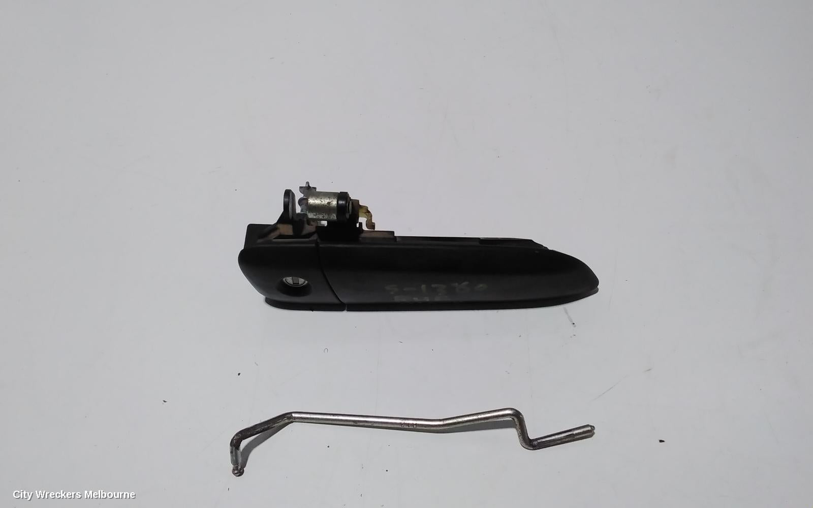 TOYOTA HIACE DOOR HANDLE, OUTER, RH FRONT, TRH/KDH, 03/2005 - 04/2019 - Image 1