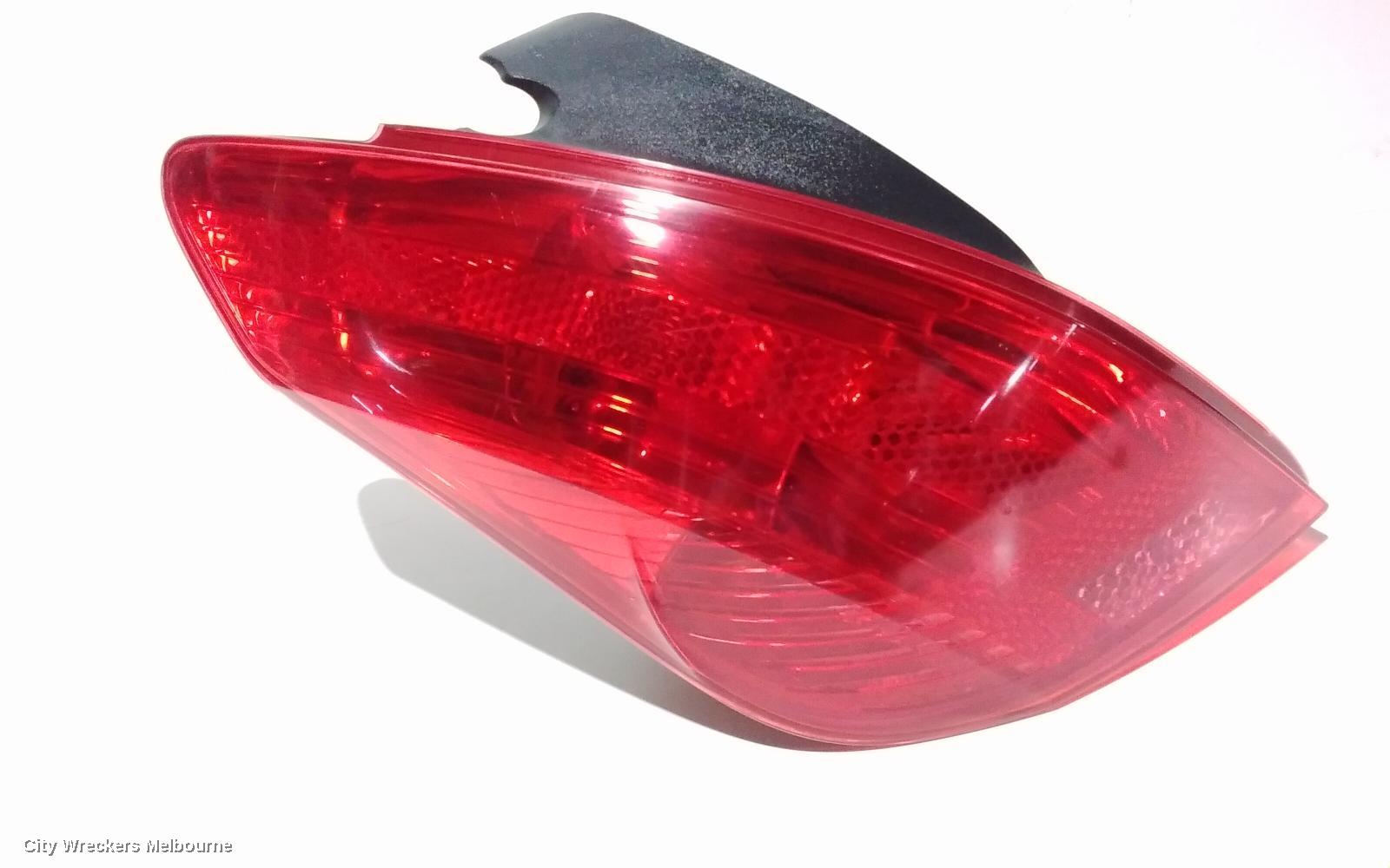 PEUGEOT 207 LEFT TAILLIGHT, HATCH, RED INDICATOR SECTION, A7, 04/2006 - 12/2012 - Image 3