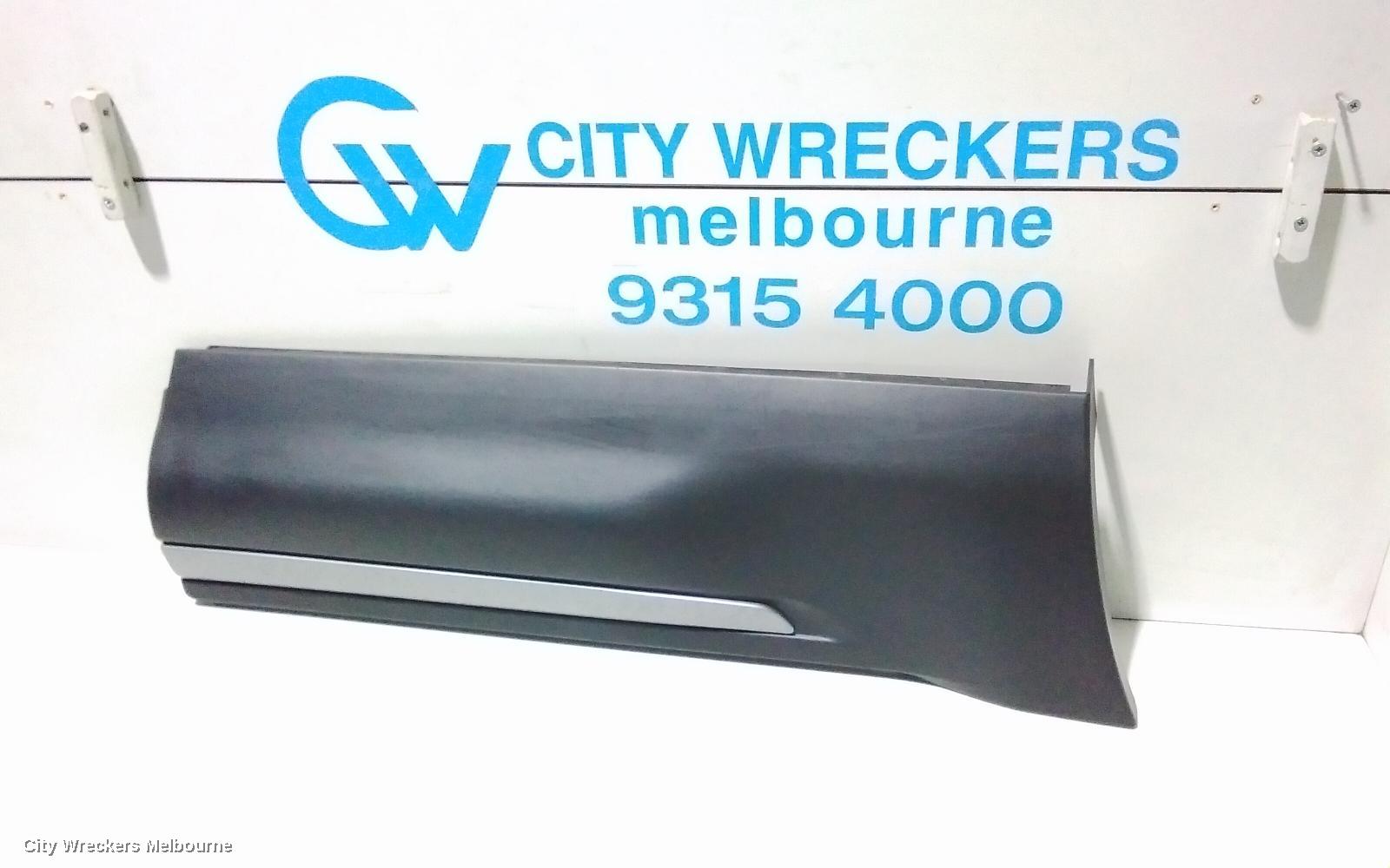 LAND ROVER RANGEROVER EVOQUE DOOR MOULD, RHR BOTTOM DOOR MOULD *BLACK ~ UNPAINTED * : 81326, L538, 11/2011 - 01/2019 - Image 2