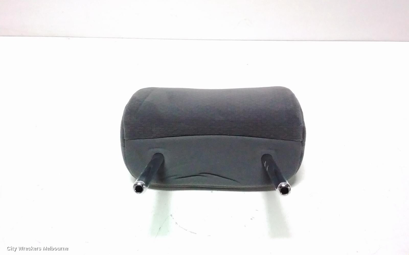 TOYOTA PRADO HEADREST, 150 SERIES, RH REAR, 2ND ROW, CLOTH, GREY, FJ10 TRIM CODE, 08/2009 - 07/2013 - Image 1