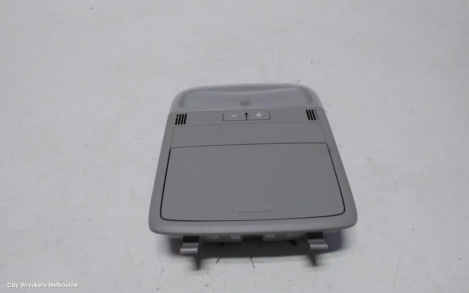HOLDEN COMMODORE COURTESY LIGHT, FRONT, W/ SUNGLASS HOLDER TYPE, VF, 05/2013 - 12/2017 - Image 1