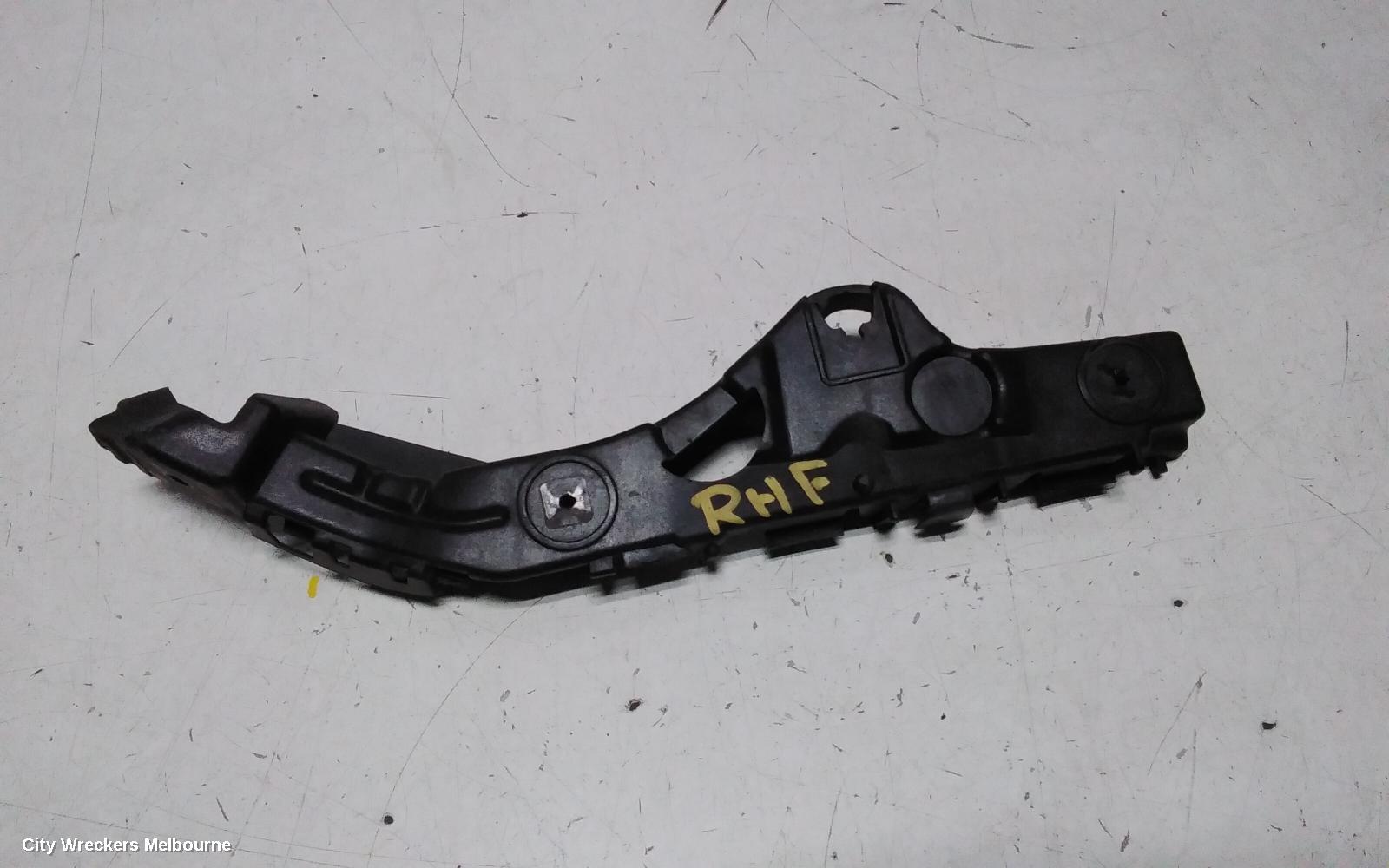 HOLDEN CAPTIVA, CG SERIES 2 03/2011 - 06/2018, RHF BARSLIDE / BAR BRACKET : 145658 - Image 1