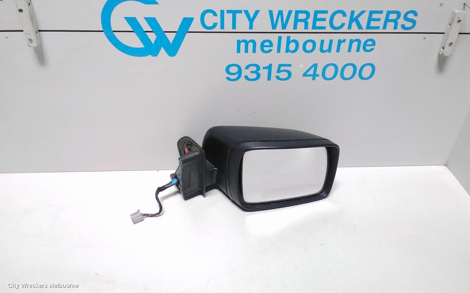 LAND ROVER RANGEROVER SPORT RIGHT DOOR MIRROR, L320, W/ MEMORY, 08/2005 - 09/2009 - Image 1