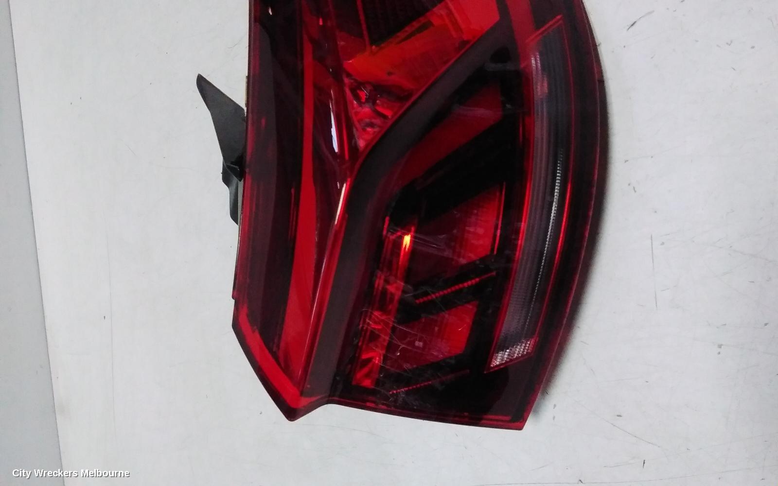 VOLKSWAGEN T-ROC RIGHT TAILLIGHT, A1, IN BODY, BLACK INSERT TYPE, 03/2020 - 07/2022 - Image 2