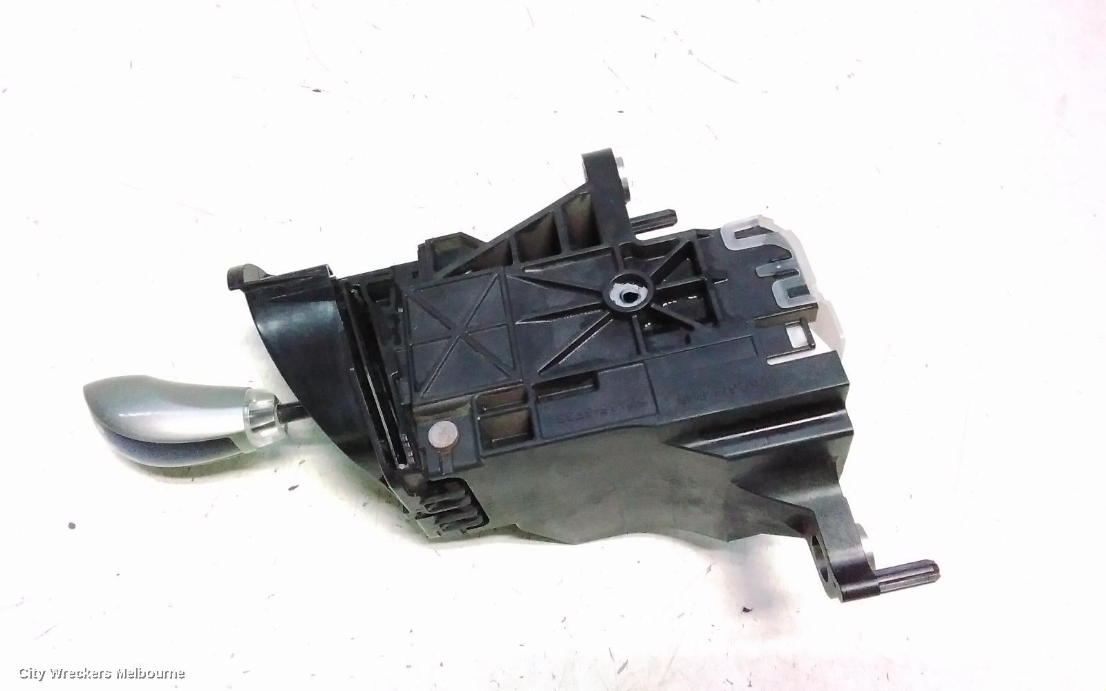 TOYOTA PRIUS GEAR STICK/SHIFTER, ZVW40R, PRIUS V, 05/2012 - 11/2022 - Image 3