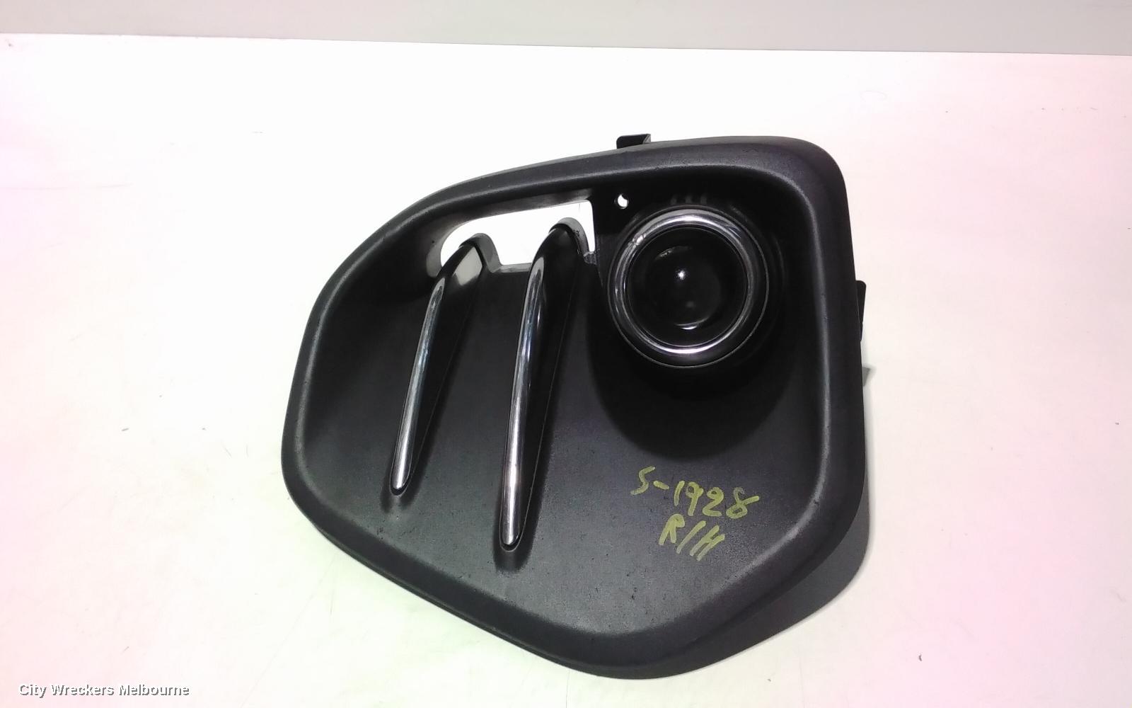 KIA SPORTAGE RIGHT INDICATOR/FOG/SIDE, BUMPER FOGLAMP, STANDARD TYPE, QL, 10/2015 - 04/2018 - Image 1