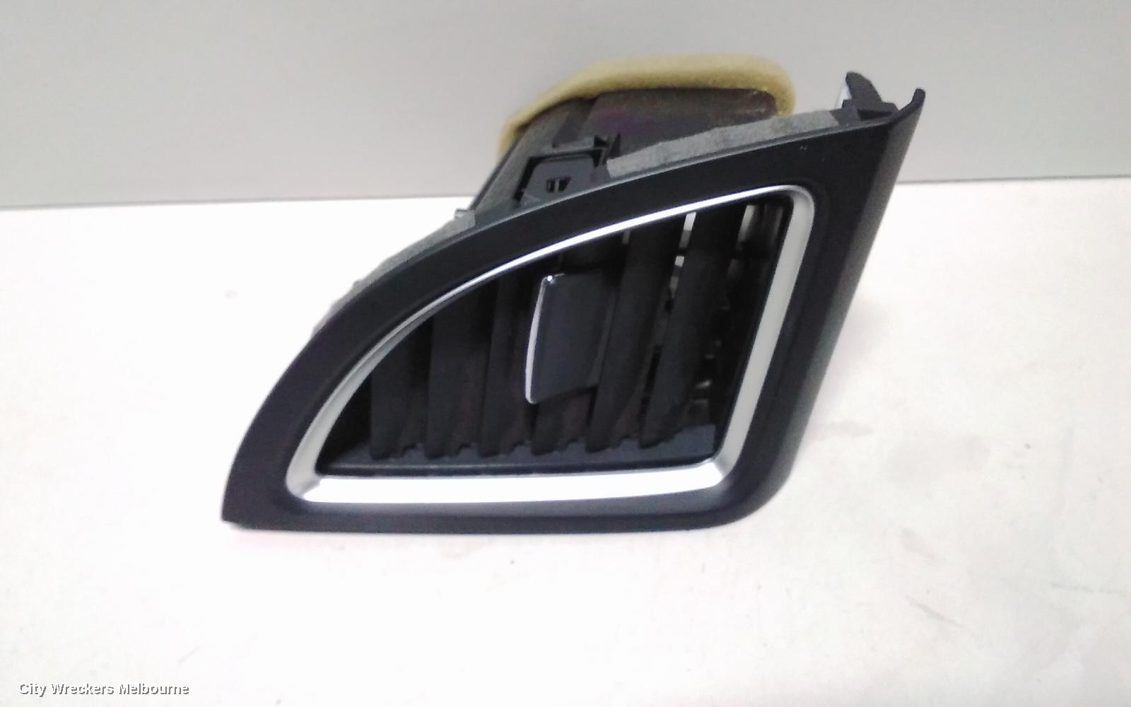 HONDA CRV, RM, 11/2012 - 04/2017, LEFT AIRVENT: 73545 - Image 2