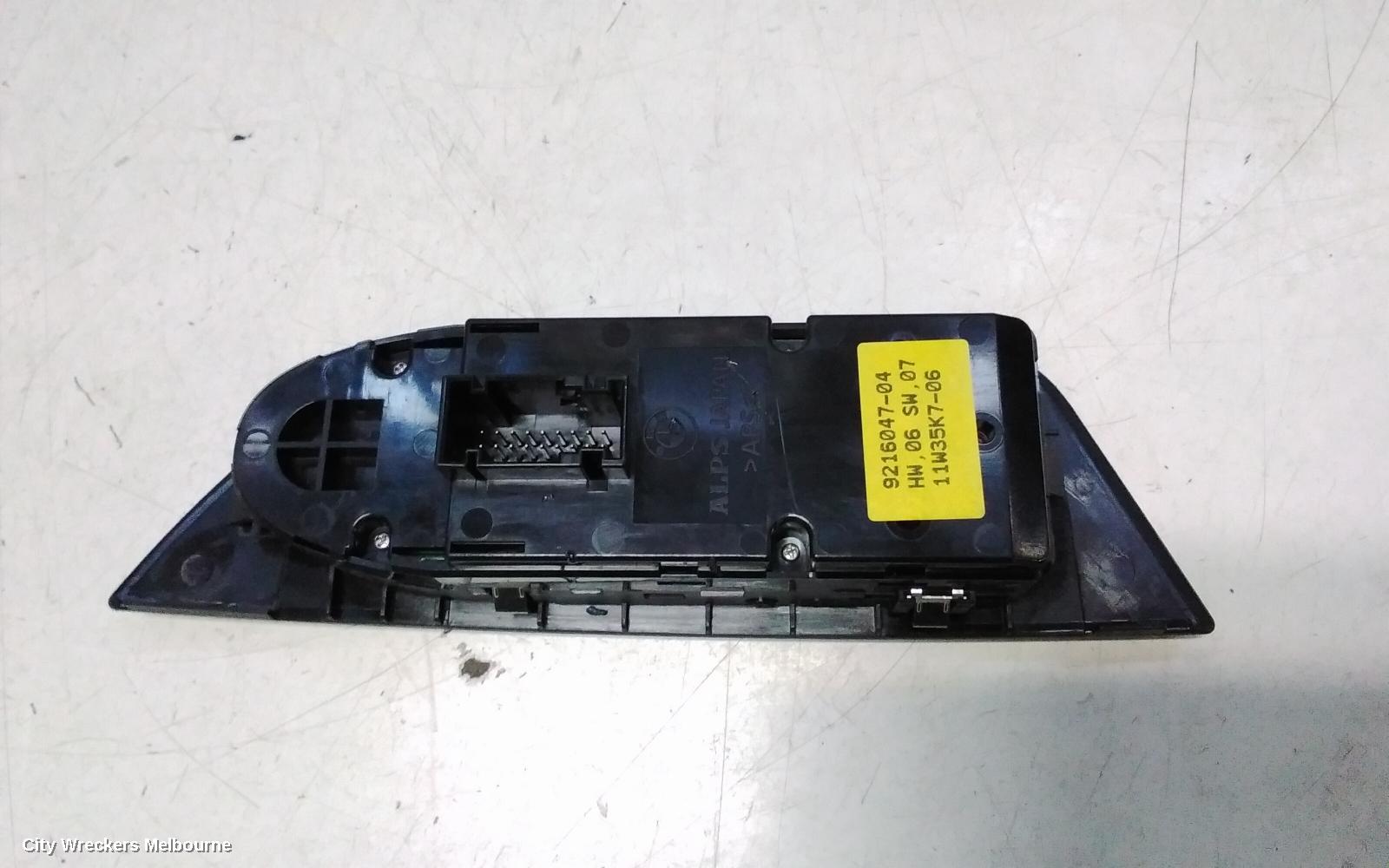 BMW X1 PWR DR WIND SWITCH, RH FRONT (MASTER SWITCH), NON FOLDING SWITCH TYPE, E84, 04/2010 - 07/2015 - Image 3
