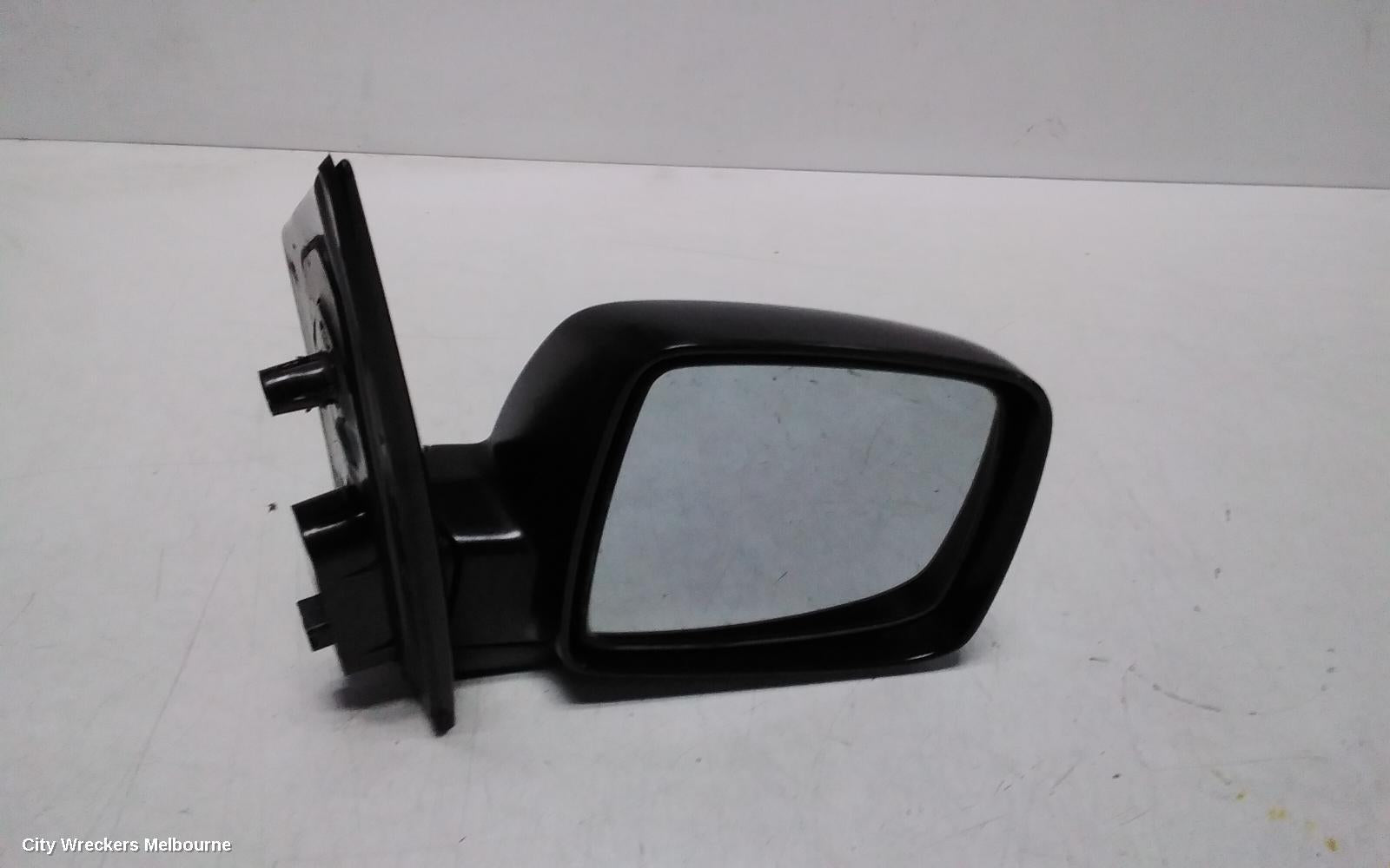 HYUNDAI ILOAD/IMAX RIGHT DOOR MIRROR, TQ, MANUAL FOLDING TYPE, 11/2007 - 03/2021 - Image 2