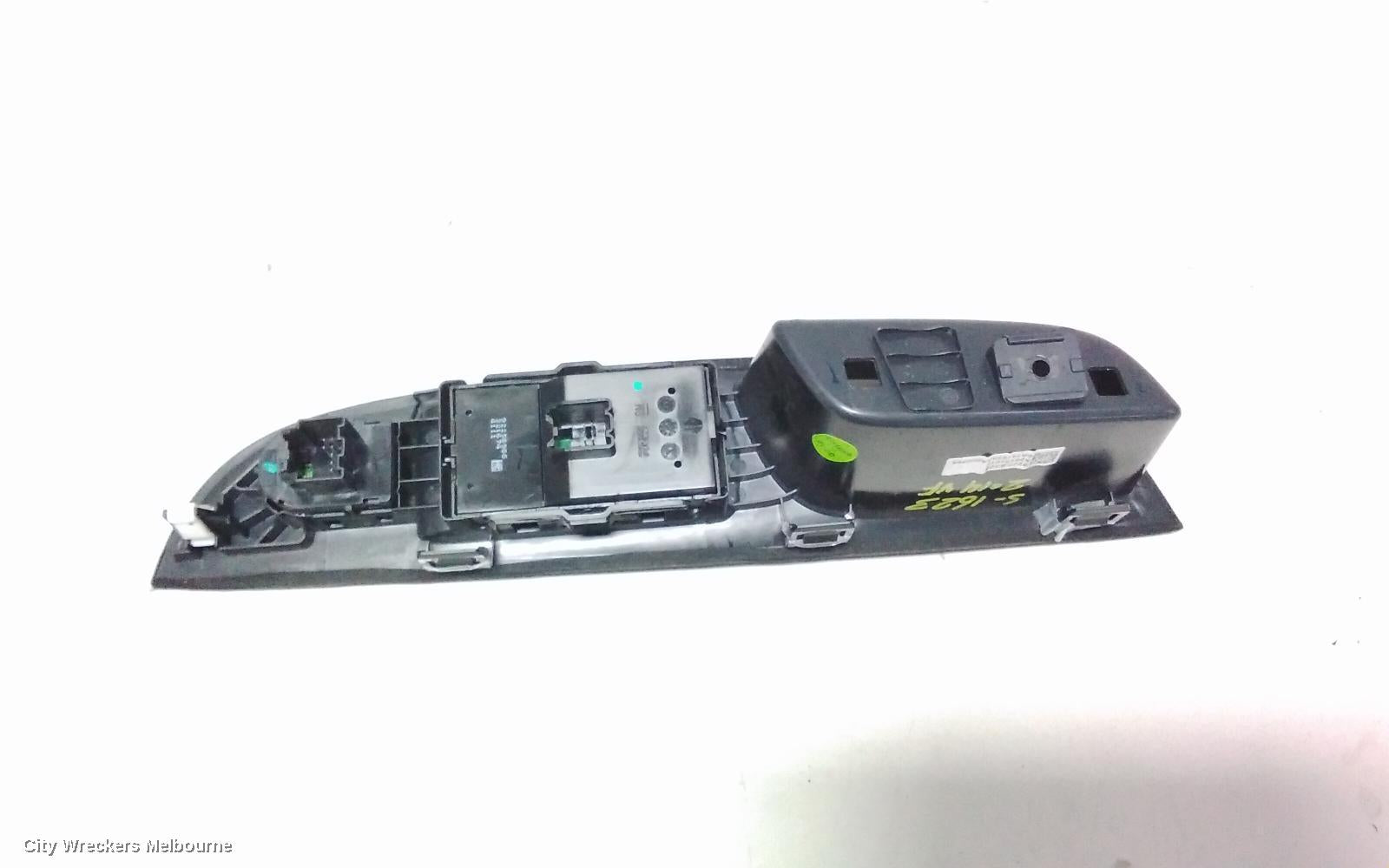 HOLDEN COMMODORE PWR DR WIND SWITCH, RH FRONT (MASTER SWITCH), VF, BLACK, 4 SWITCH TYPE, 05/2013 - 12/2017 - Image 3