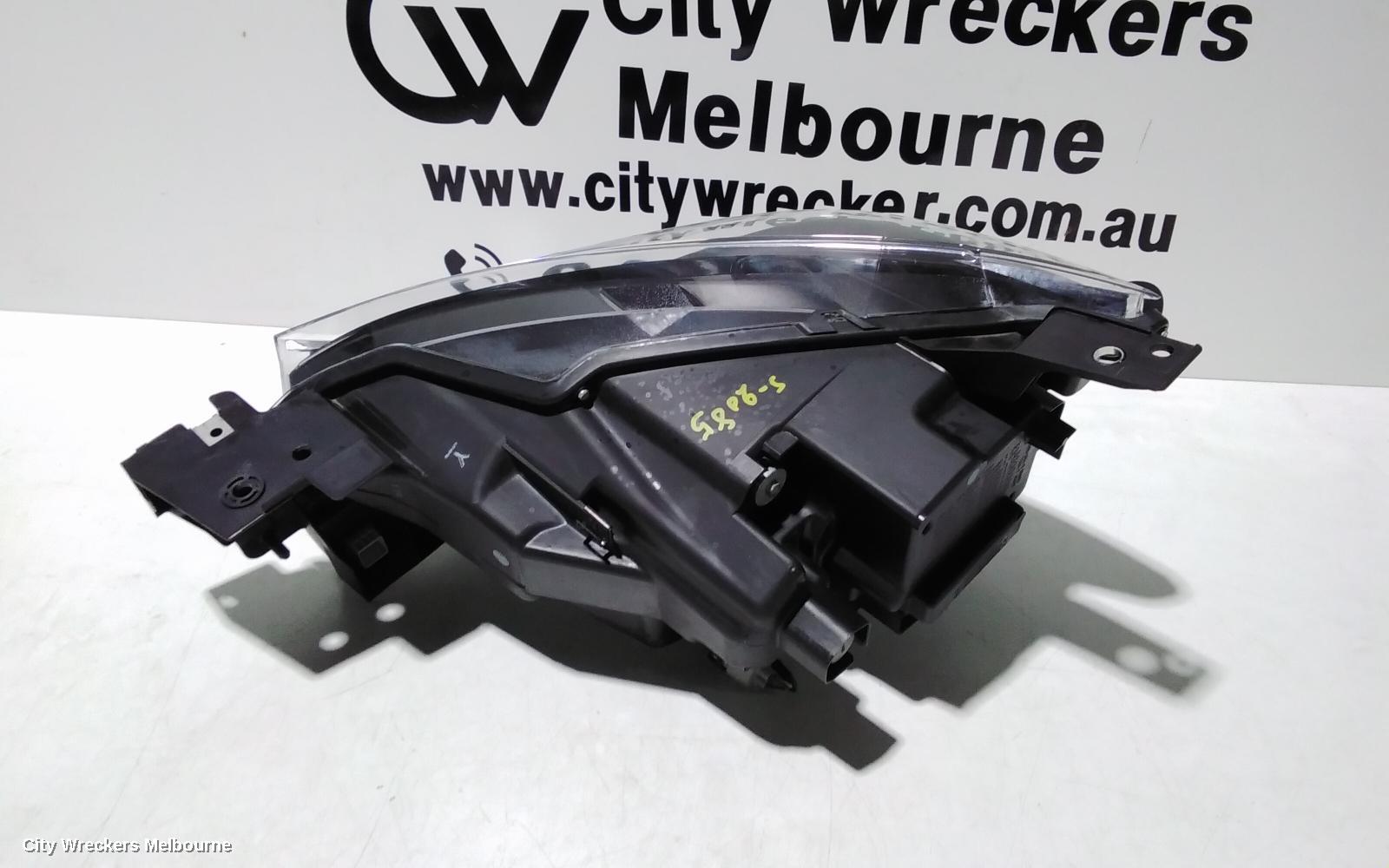 MAZDA CX3 RIGHT HEADLAMP, DK, W/ LED, NON ADAPTIVE TYPE, PART# D4BP, 04/2020 ONWARDS - Image 3