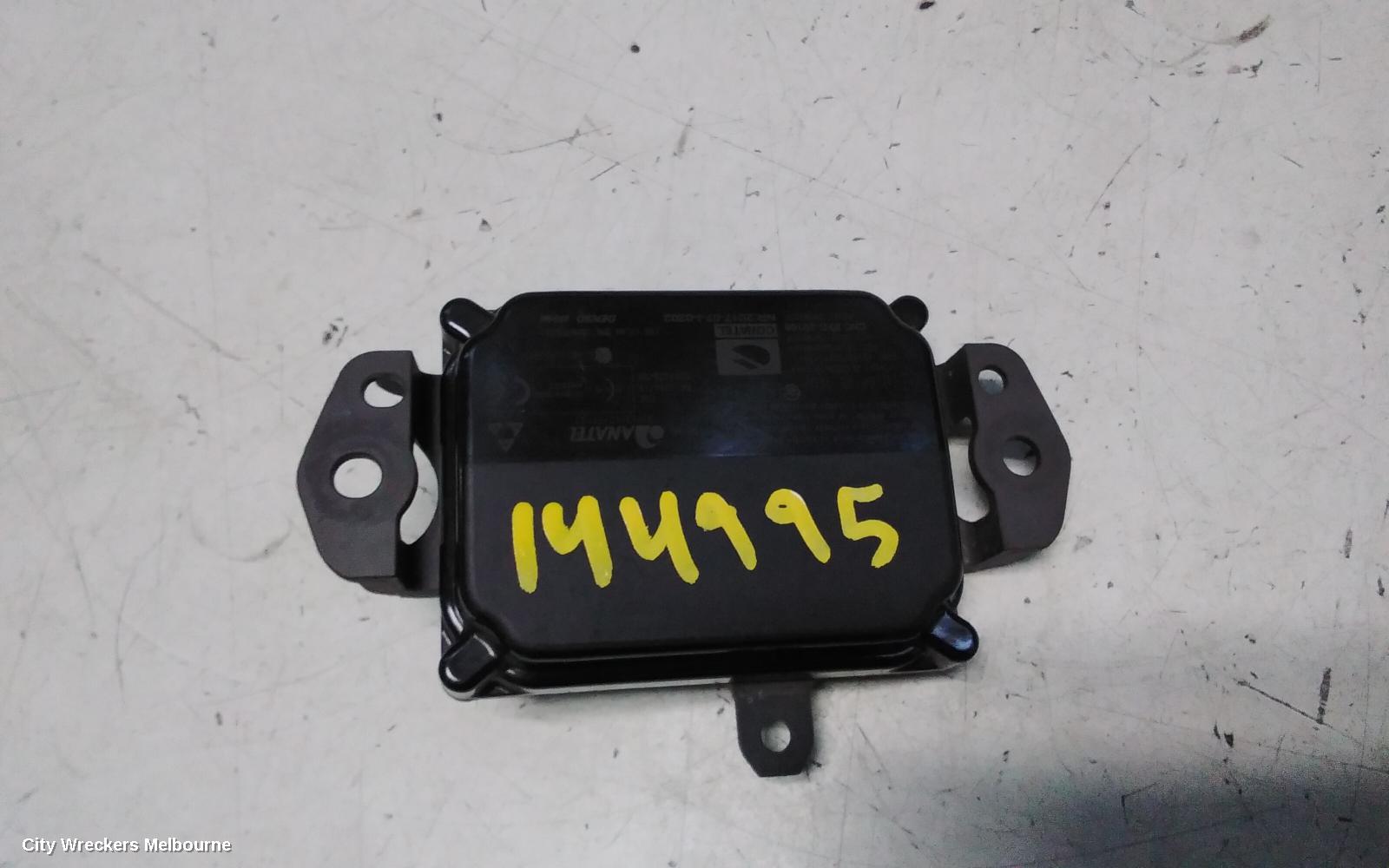 TOYOTA FORTUNER REVERSE CAMERA, GUN156R, FRONT RADAR SENSOR (GRILLE MOUNTED), 08/2015 ONWARDS - Image 1