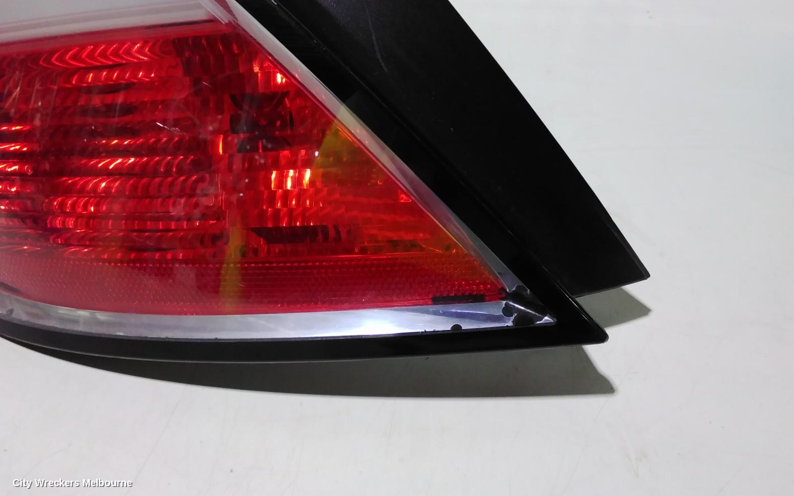 HOLDEN ASTRA LEFT TAILLIGHT, AH, 5DR HATCH, FROSTED INDICATOR TYPE, 10/2004 - 08/2009 - Image 3