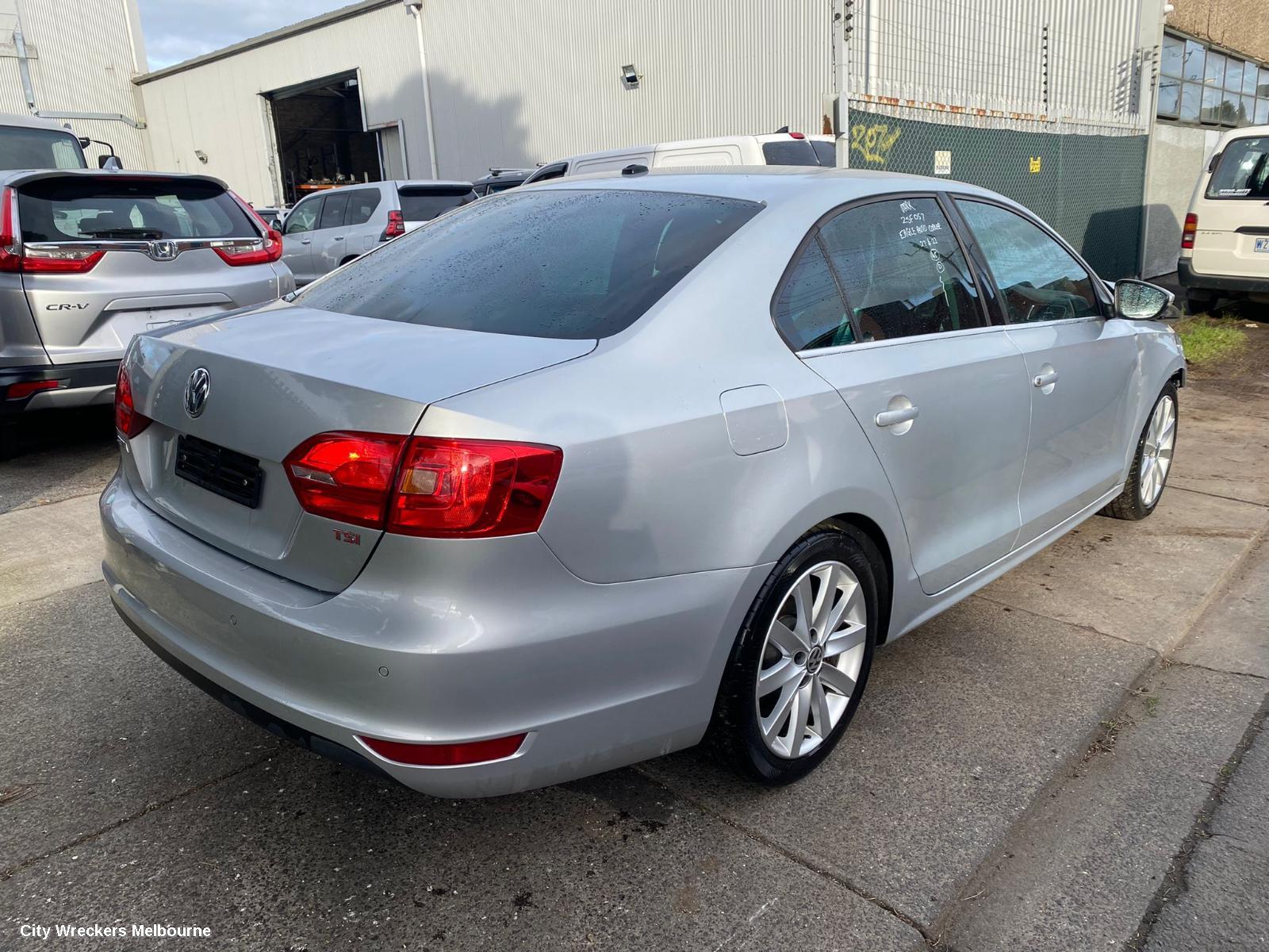 VOLKSWAGEN JETTA REAR BUMPER, 1B, W/ PARK SENSORS TYPE, 02/2011 - 10/2014 - Image 2