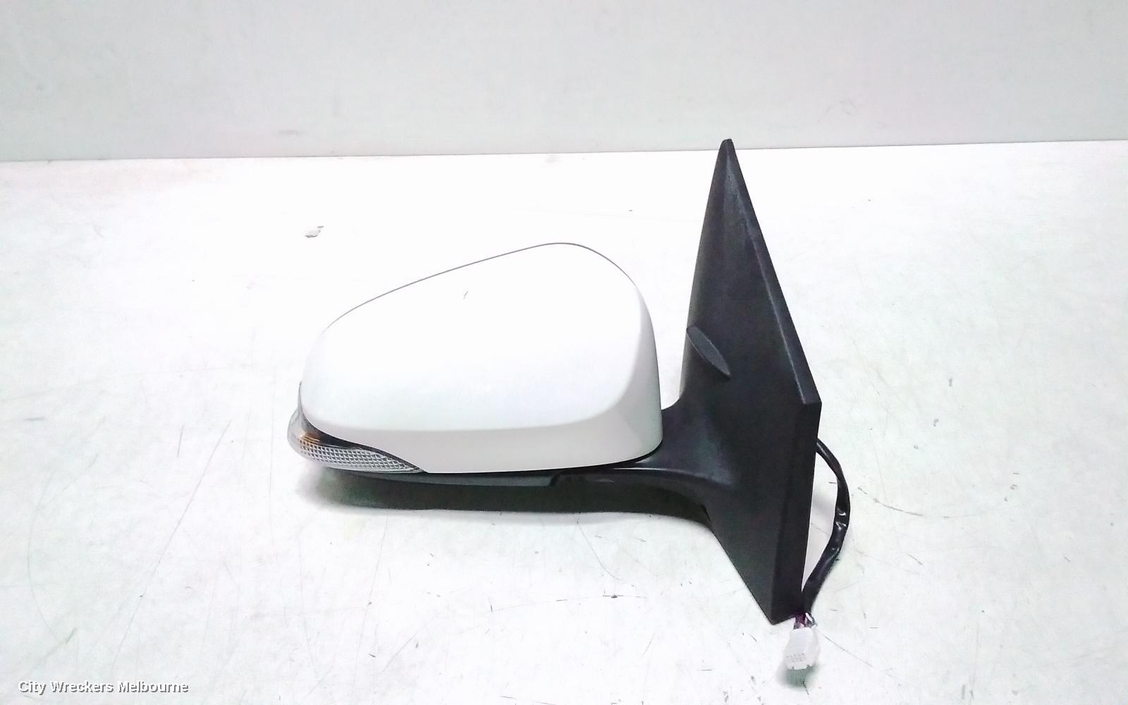 TOYOTA COROLLA RIGHT DOOR MIRROR, ZRE172R, SEDAN, 7 PIN PLUG TYPE, 12/2013 - 06/2019 - Image 2