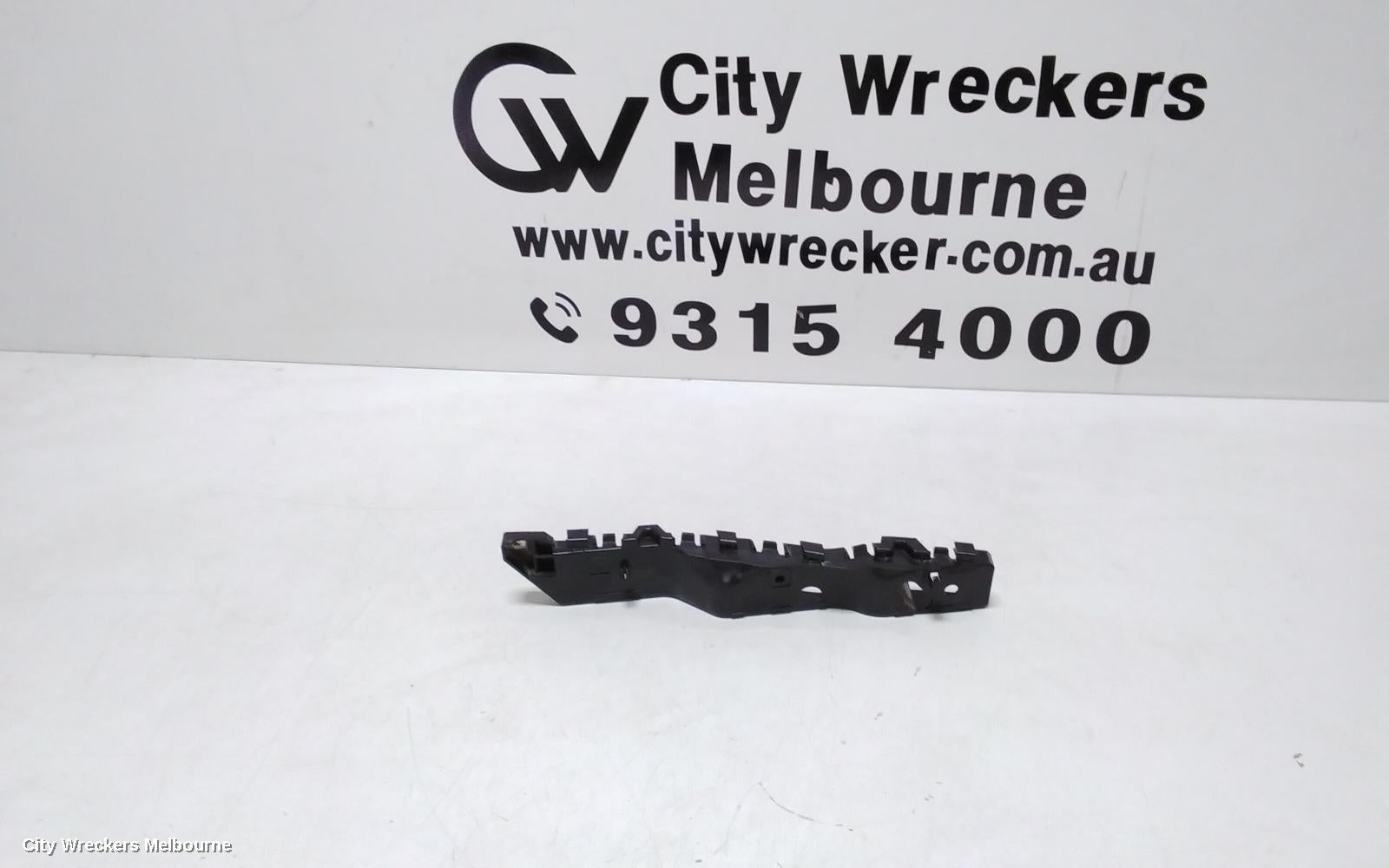 LDV DELIVER 9, 07/2020 ONWARDS, LHF BAR RETAINER : 110266 - Image 1