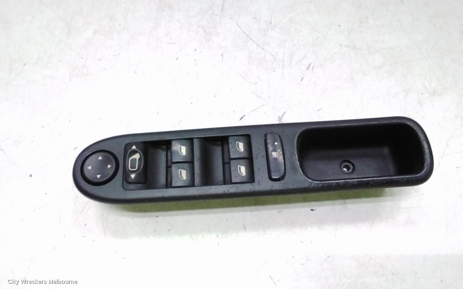 PEUGEOT 307 PWR DR WIND SWITCH, RH FRONT (MASTER SWITCH), WAGON, T6, 10/2005 - 12/2008 - Image 2