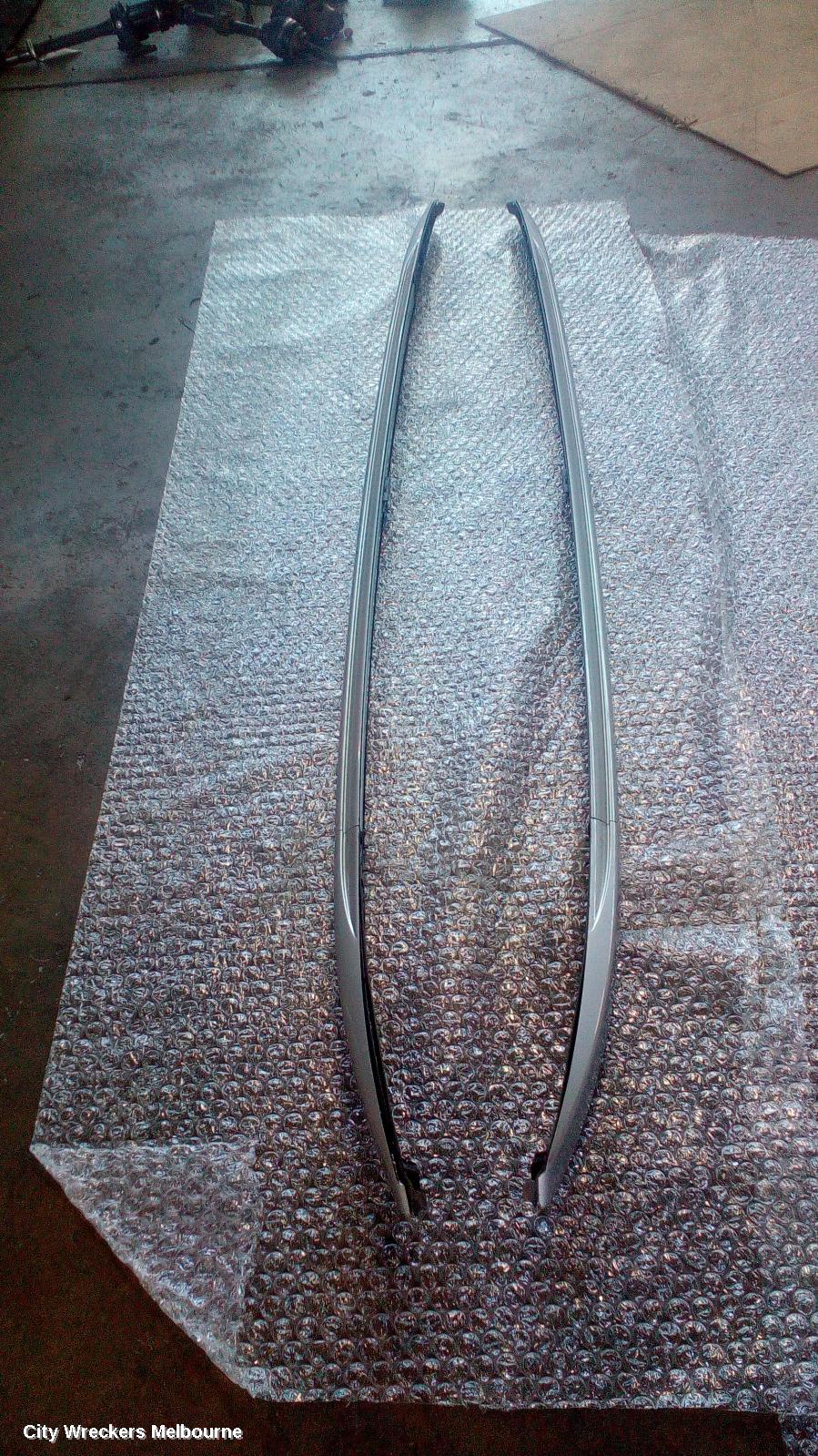 MITSUBISHI OUTLANDER ROOF RAIL - Image 1