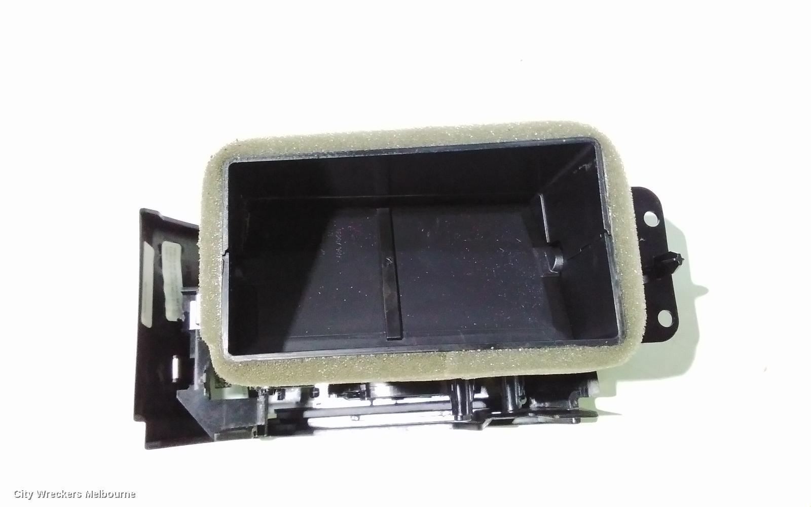 LAND ROVER RANGEROVER SPORT, L494, 12/2013 - 04/2022, LH AIRVENT: 103766 - Image 3