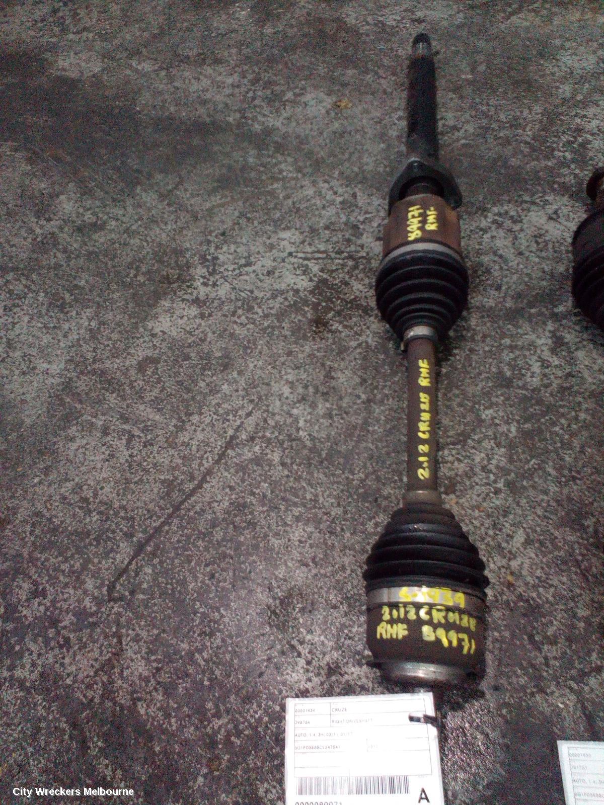 HOLDEN CRUZE RIGHT DRIVESHAFT, AUTO, 1.4, JH, 03/2011 - 01/2017 - Image 1