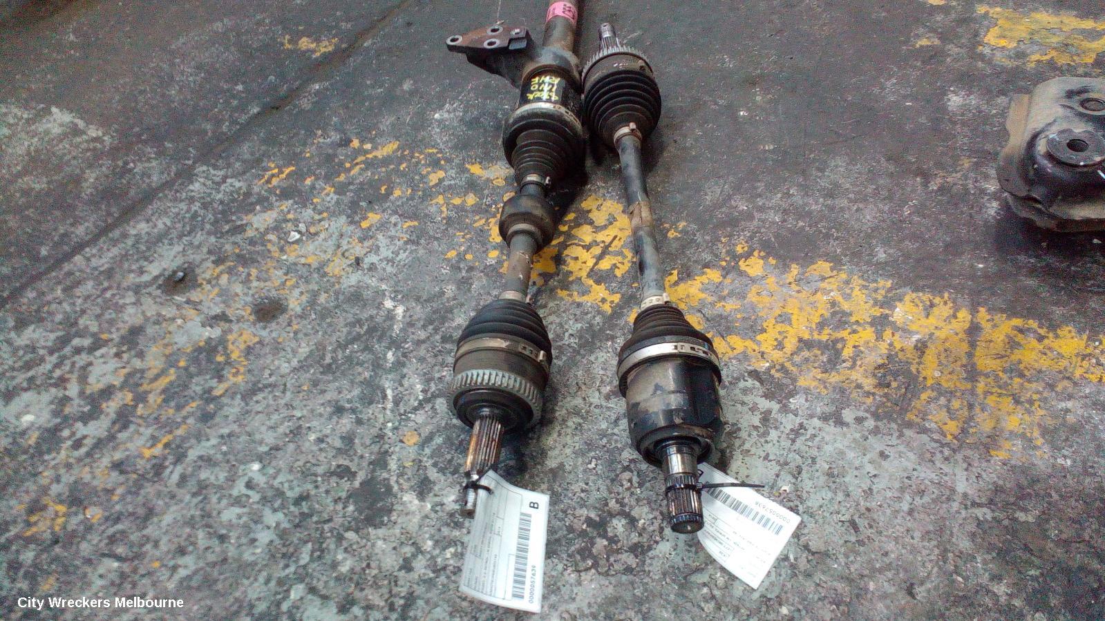 HYUNDAI IX35 RIGHT DRIVESHAFT, FRONT, 2.0, PETROL, LM SERIES, 06/2013 - 01/2016 - Image 1