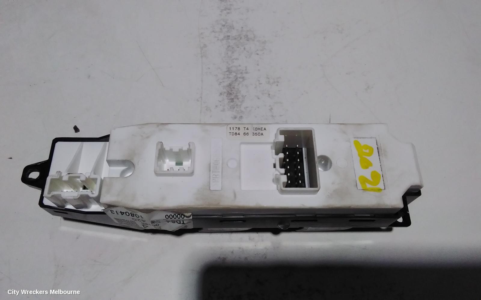 MAZDA CX9 PWR DR WIND SWITCH, RH FRONT (MASTER SWITCH), TB, P/N TD8466350, (8 PIN MIRROR SWITCH PLUG), 12/2007 - 12/2015 - Image 3