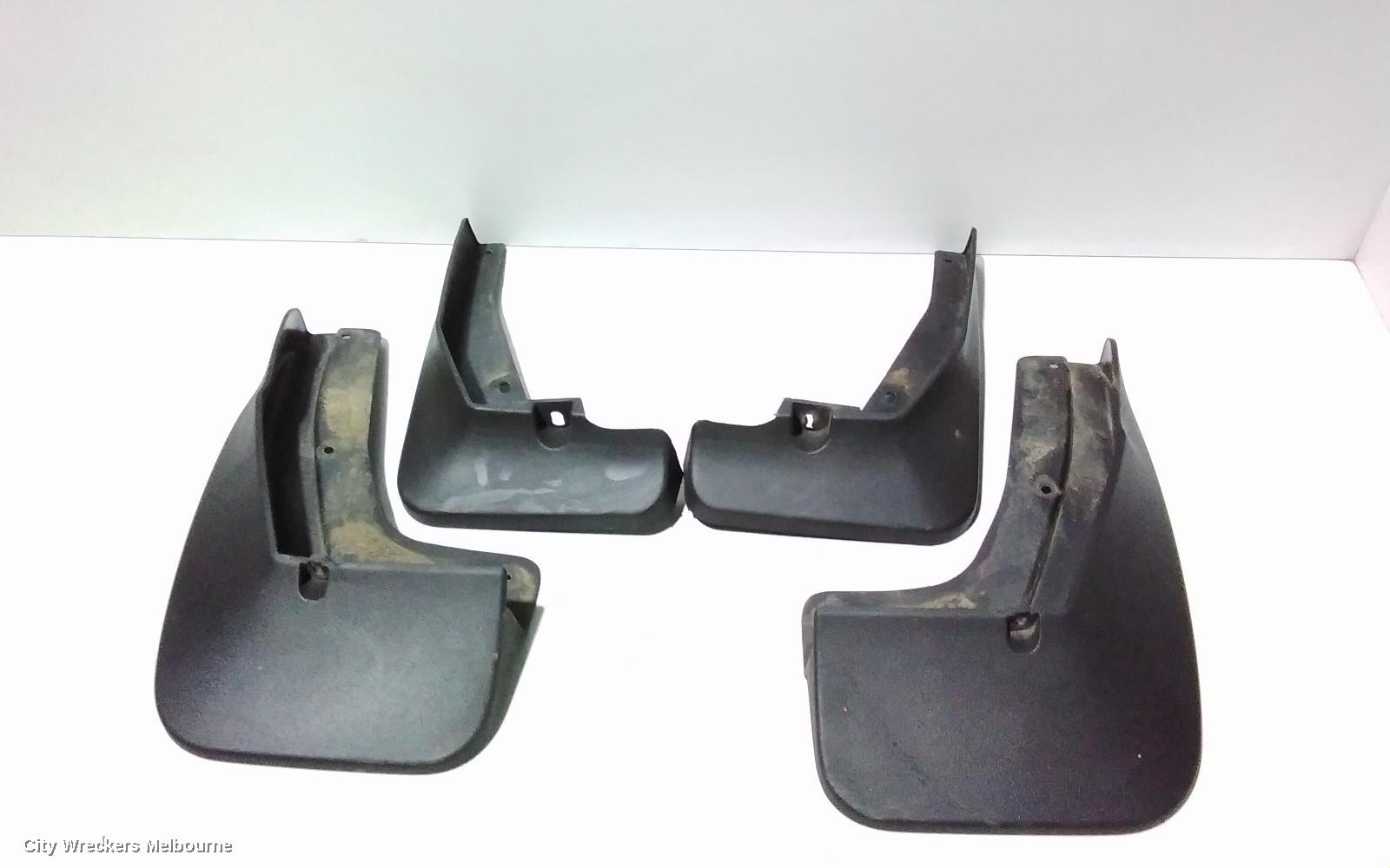 VOLKSWAGEN TIGUAN MUD FLAPS, 5NA, 06/2016 - 02/2024 - Image 2