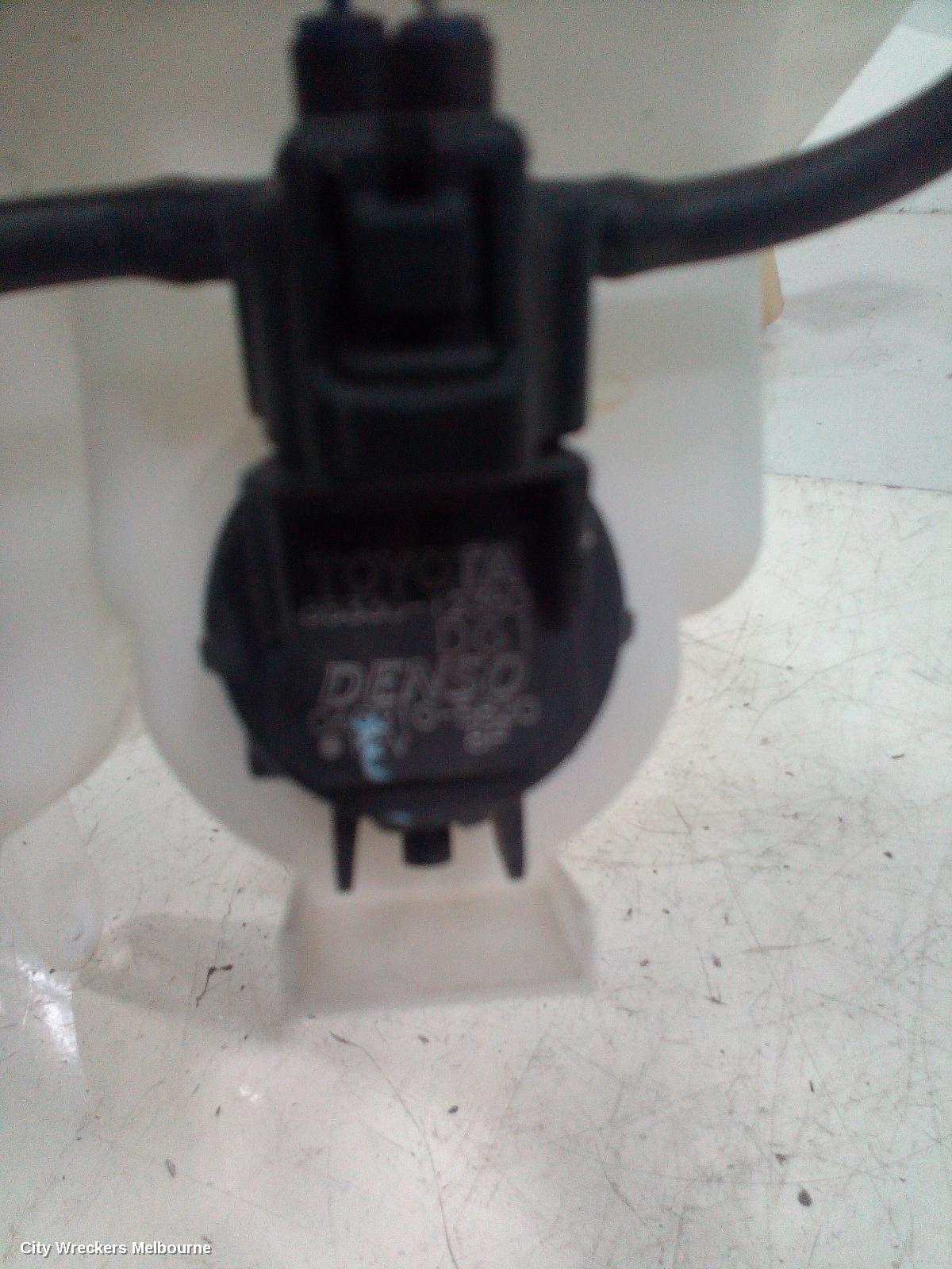 TOYOTA COROLLA WASHER BOTTLE, ZRE182R, HATCH, NON H/LAMP WASHER TYPE, 10/2012 - 06/2018 - Image 1