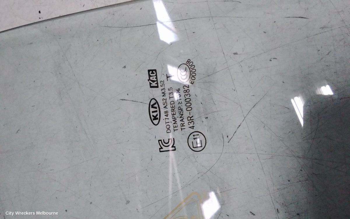 KIA STONIC LEFT FRONT DOOR WINDOW, YB, 08/2020 ONWARDS - Image 3