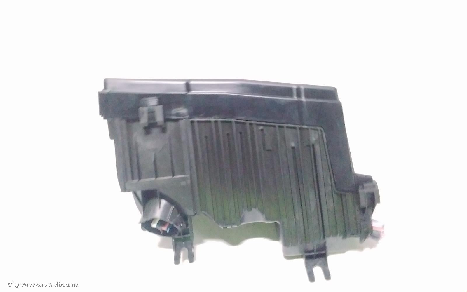 MITSUBISHI OUTLANDER FUSE BOX, ZM, ENGINE BAY, 08/2021 ONWARDS - Image 3